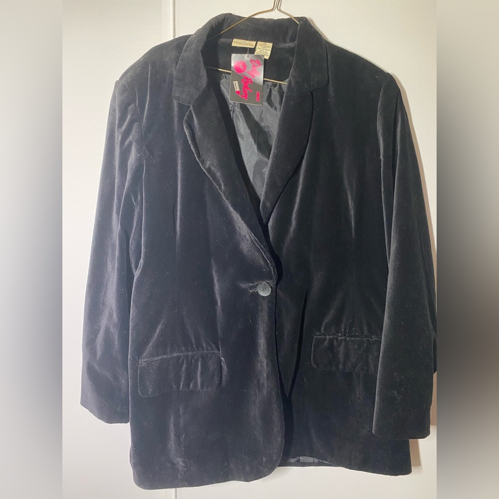 Beautiful velvet blazer sz 16